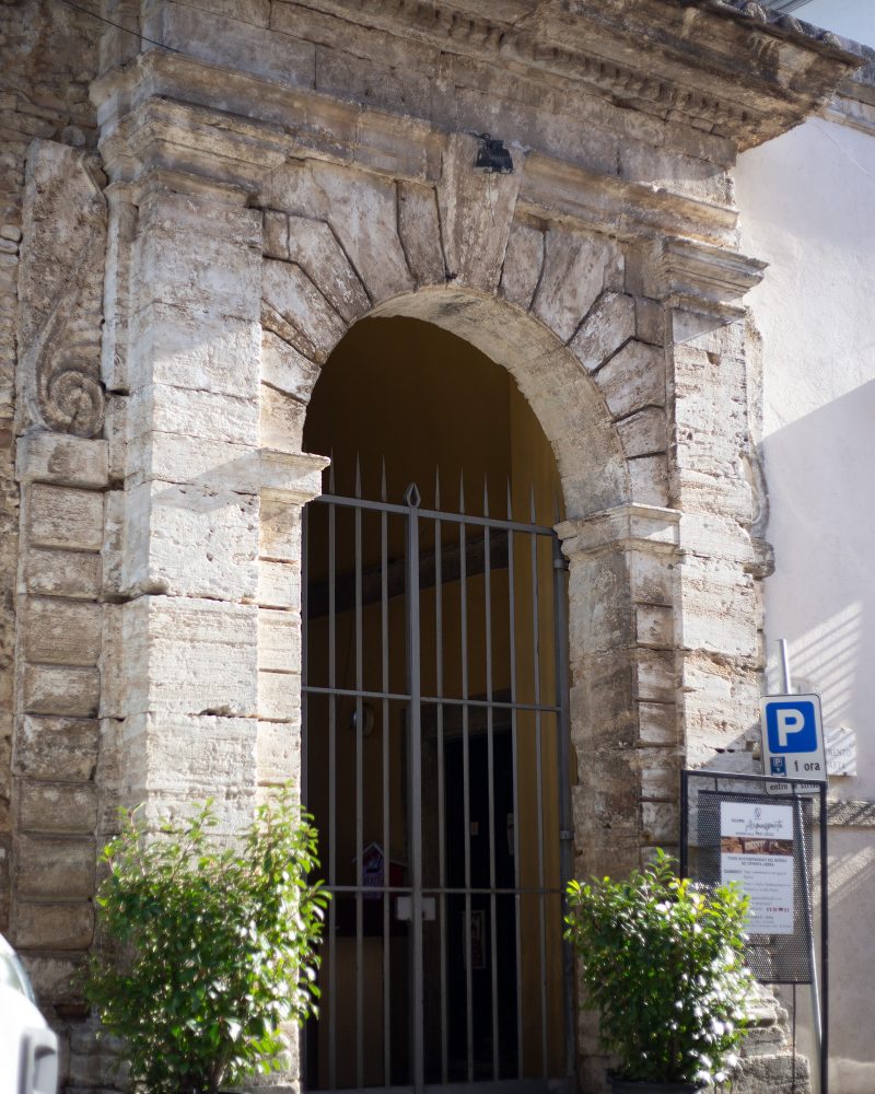 info-point1 info-point1